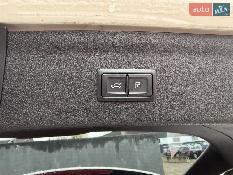 Позашляховик / Кросовер Audi Q3 2016 в Стрию