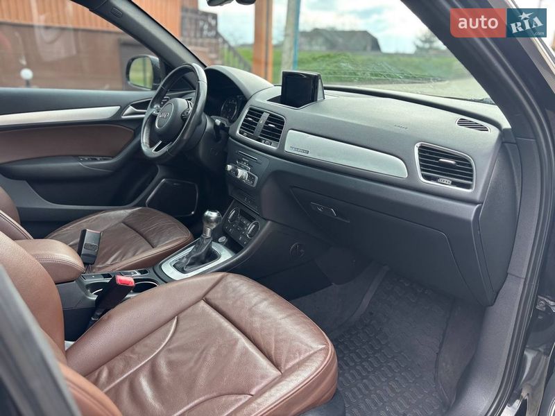 Позашляховик / Кросовер Audi Q3 2016 в Івано-Франківську