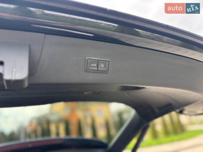 Позашляховик / Кросовер Audi Q3 2016 в Івано-Франківську