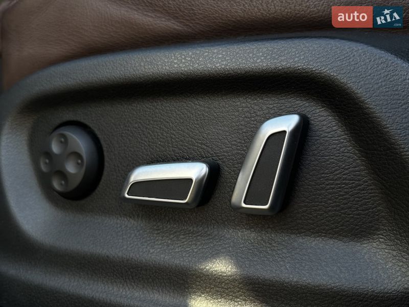 Позашляховик / Кросовер Audi Q3 2016 в Білогородці фото 25 Позашляховик / Кросовер Audi Q3 2016 в Білогородці