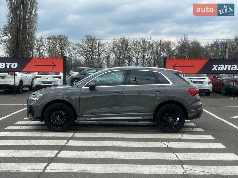 Позашляховик / Кросовер Audi Q3 2023 в Одесі