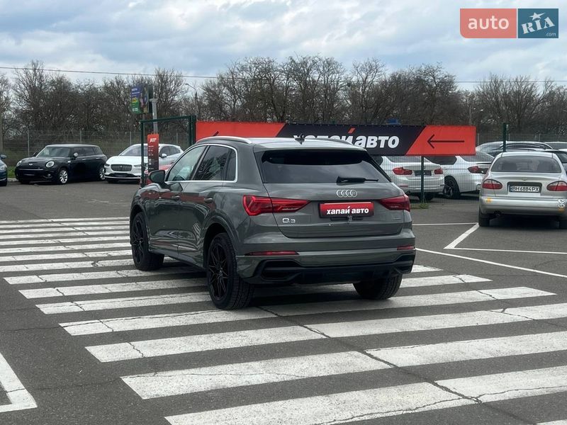 Позашляховик / Кросовер Audi Q3 2023 в Одесі