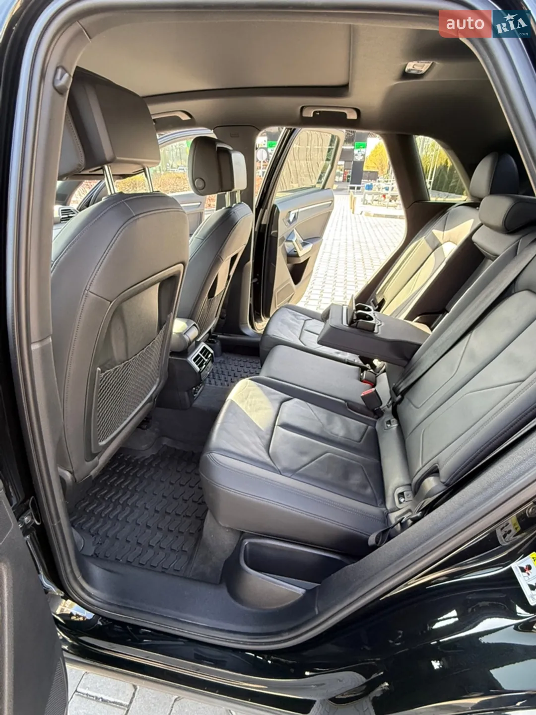 2019 Audi Q3 - мініатюра 8