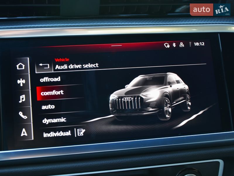 Позашляховик / Кросовер Audi Q3 2023 в Києві