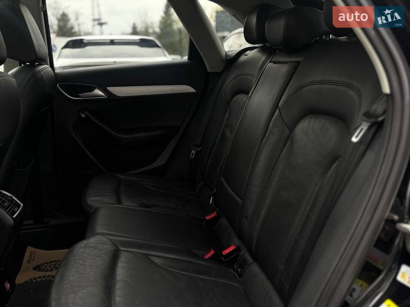 Позашляховик / Кросовер Audi Q3 2017 в Стрию