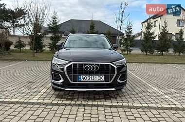 Внедорожник / Кроссовер Audi Q3 2018 в Виноградове