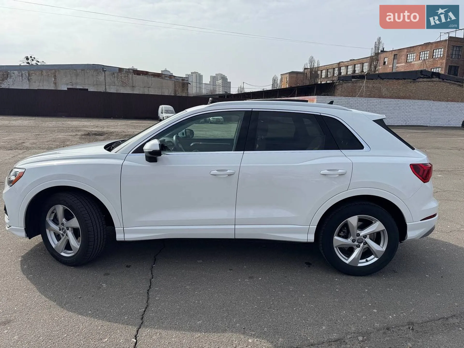 2019 Audi Q3 - мініатюра 2