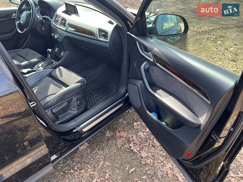 Внедорожник / Кроссовер Audi Q3 2012 в Харькове