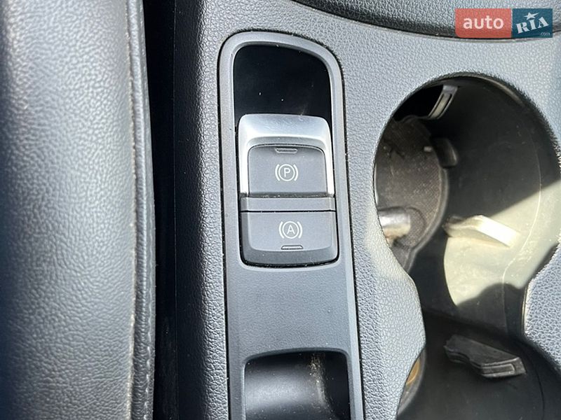 Внедорожник / Кроссовер Audi Q3 2012 в Харькове