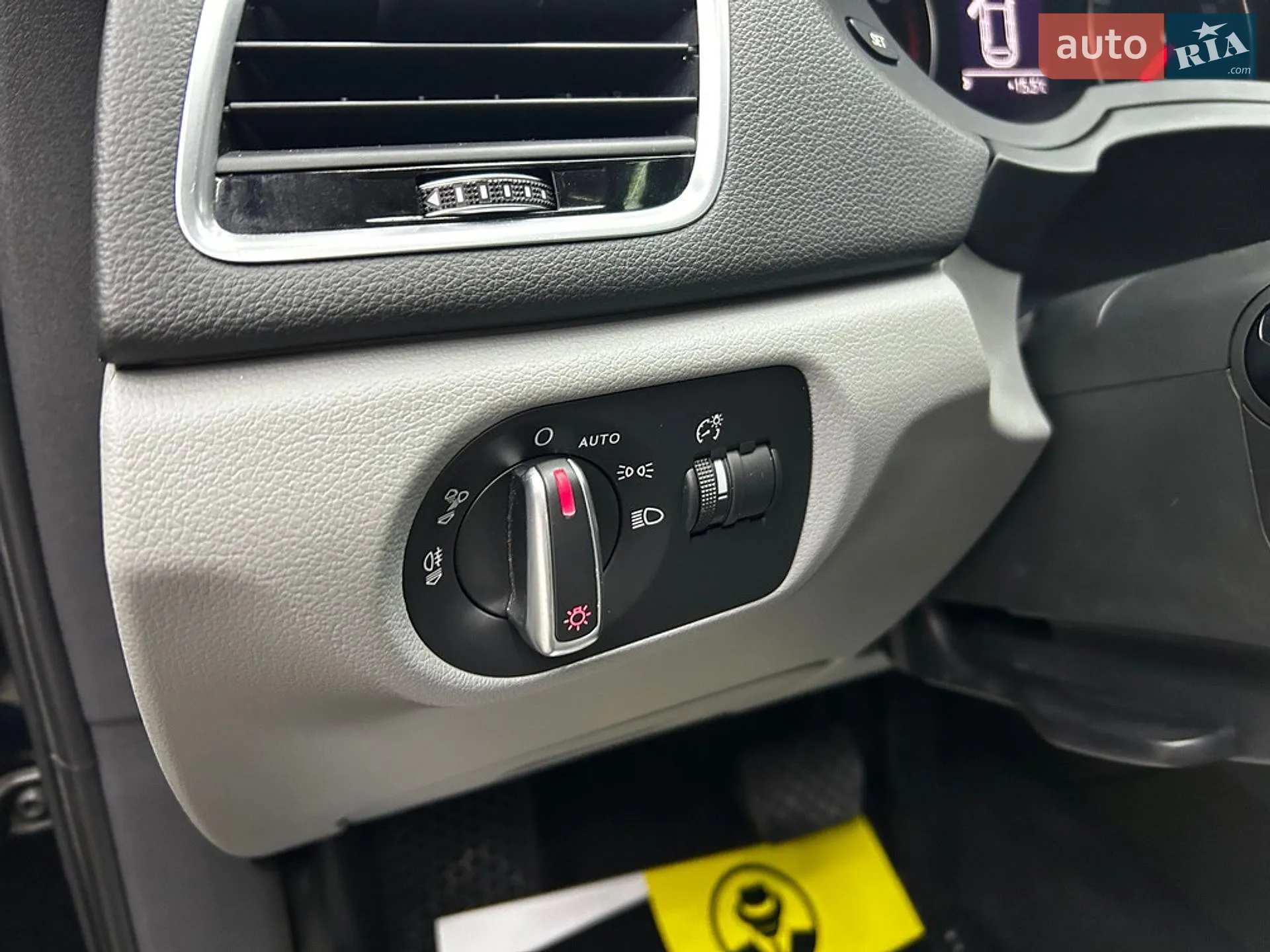 2017 Audi Q3 - мініатюра 14