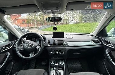 Внедорожник / Кроссовер Audi Q3 2012 в Днепре