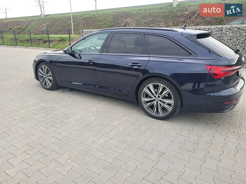 Внедорожник / Кроссовер Audi Q3 2018 в Киеве