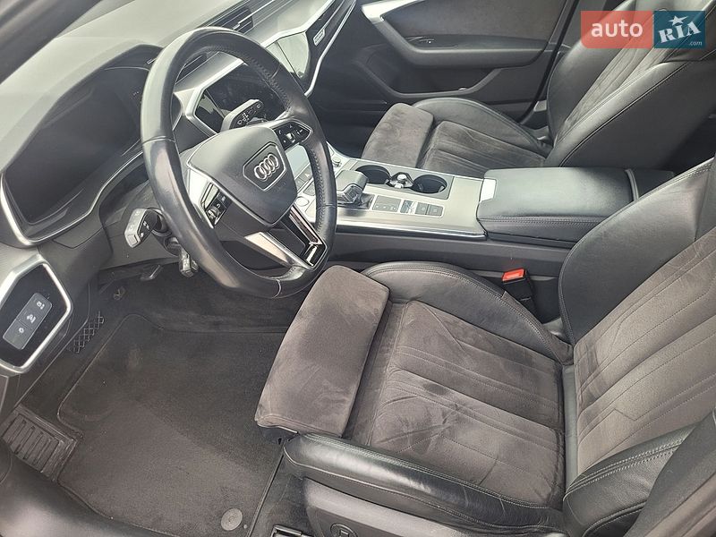Внедорожник / Кроссовер Audi Q3 2018 в Киеве