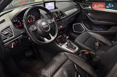 Внедорожник / Кроссовер Audi Q3 2015 в Киеве