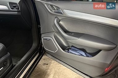 Внедорожник / Кроссовер Audi Q3 2015 в Киеве