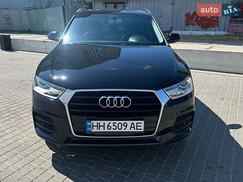 Внедорожник / Кроссовер Audi Q3 2015 в Одессе