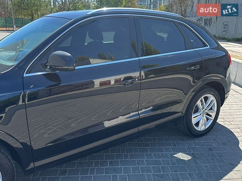 Внедорожник / Кроссовер Audi Q3 2015 в Одессе