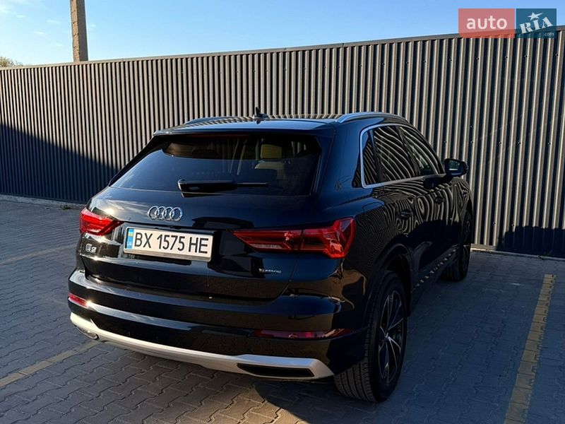 Внедорожник / Кроссовер Audi Q3 2019 в Хмельницком