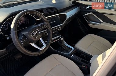 Внедорожник / Кроссовер Audi Q3 2019 в Хмельницком