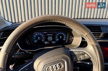 Внедорожник / Кроссовер Audi Q3 2019 в Хмельницком