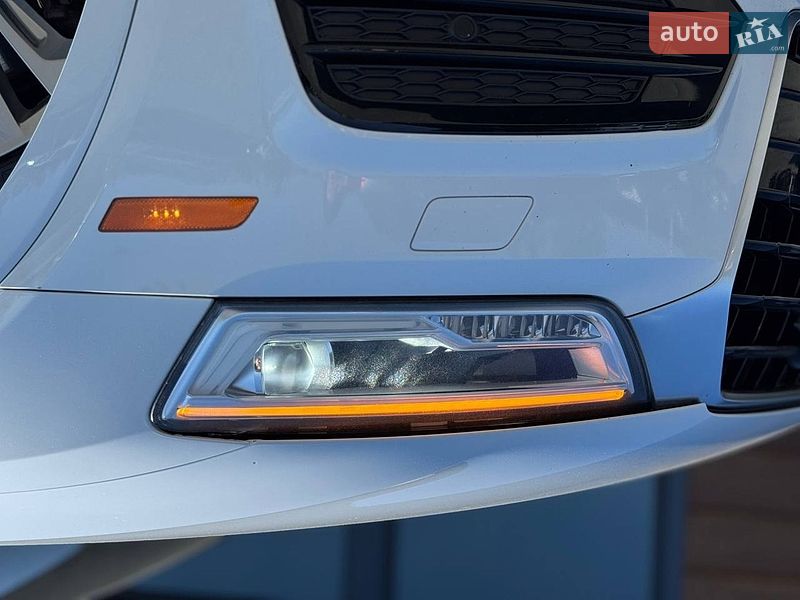 Внедорожник / Кроссовер Audi Q3 2016 в Ровно