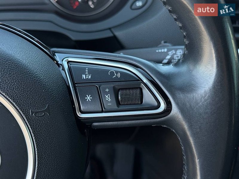 Внедорожник / Кроссовер Audi Q3 2016 в Ровно