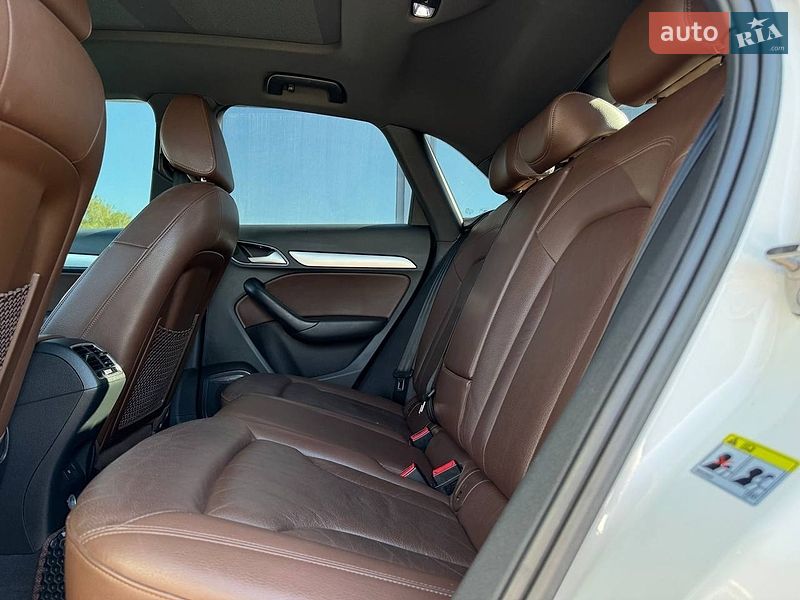 Внедорожник / Кроссовер Audi Q3 2016 в Ровно