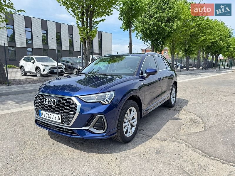 Внедорожник / Кроссовер Audi Q3 2024 в Белой Церкви