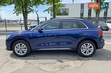 Внедорожник / Кроссовер Audi Q3 2024 в Белой Церкви