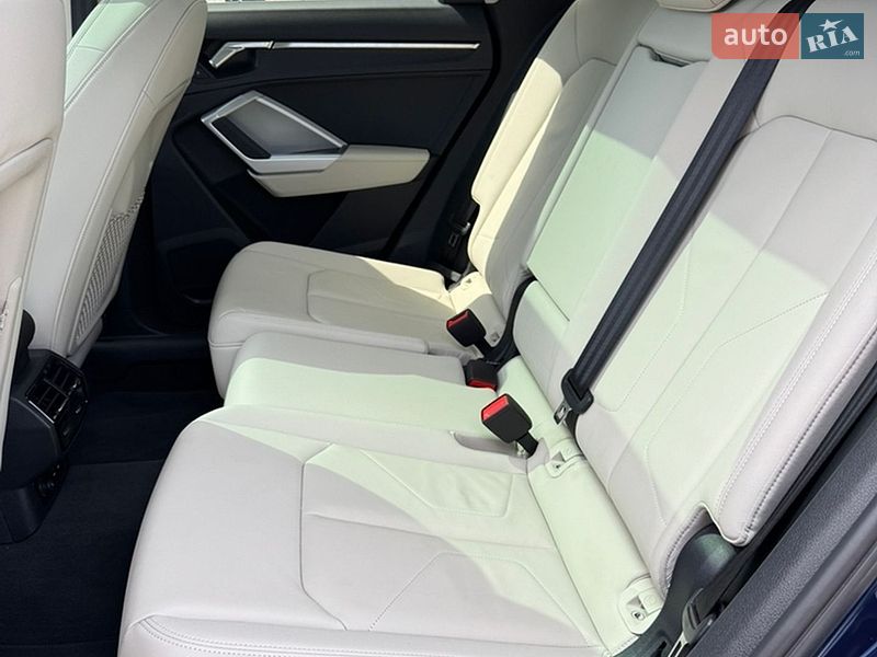 Внедорожник / Кроссовер Audi Q3 2024 в Белой Церкви