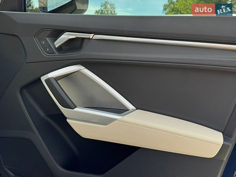 Внедорожник / Кроссовер Audi Q3 2024 в Белой Церкви