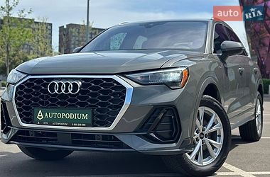Внедорожник / Кроссовер Audi Q3 2020 в Киеве