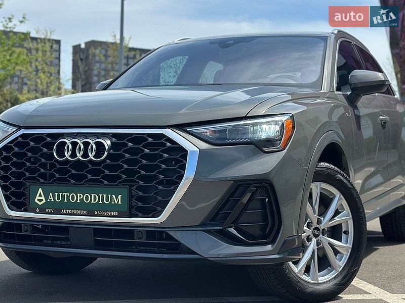 Внедорожник / Кроссовер Audi Q3 2020 в Киеве