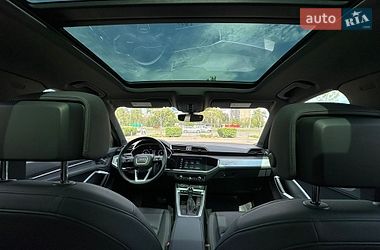 Внедорожник / Кроссовер Audi Q3 2020 в Киеве