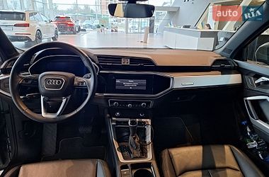 Внедорожник / Кроссовер Audi Q3 2024 в Львове