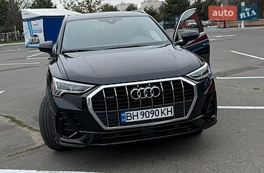 Внедорожник / Кроссовер Audi Q3 2019 в Одессе