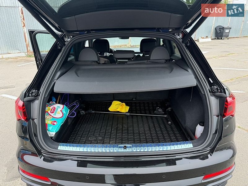 Внедорожник / Кроссовер Audi Q3 2019 в Одессе