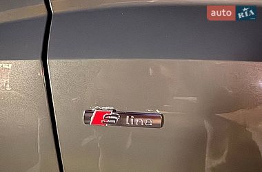 Внедорожник / Кроссовер Audi Q3 2020 в Киеве