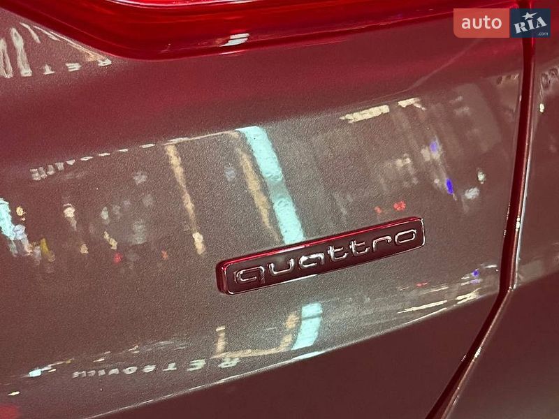 Внедорожник / Кроссовер Audi Q3 2020 в Киеве