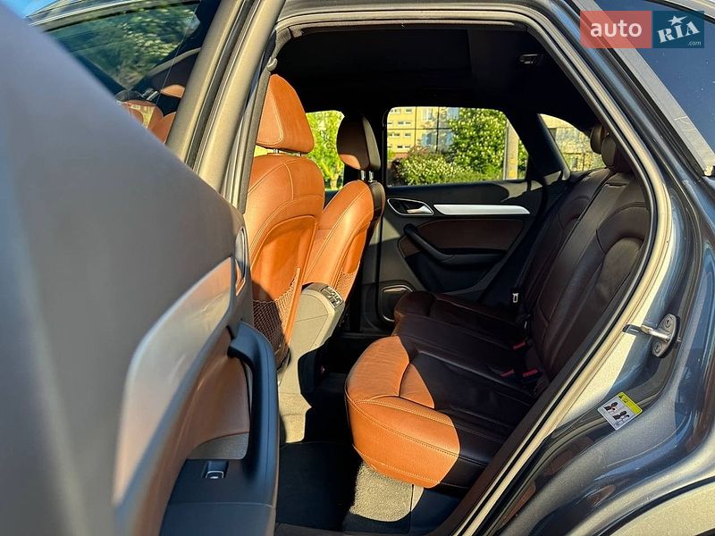 Внедорожник / Кроссовер Audi Q3 2015 в Днепре