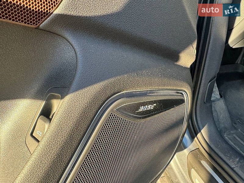 Внедорожник / Кроссовер Audi Q3 2015 в Днепре