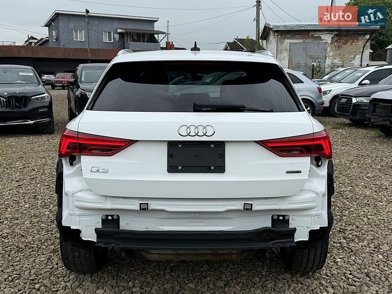 Внедорожник / Кроссовер Audi Q3 2020 в Стрые