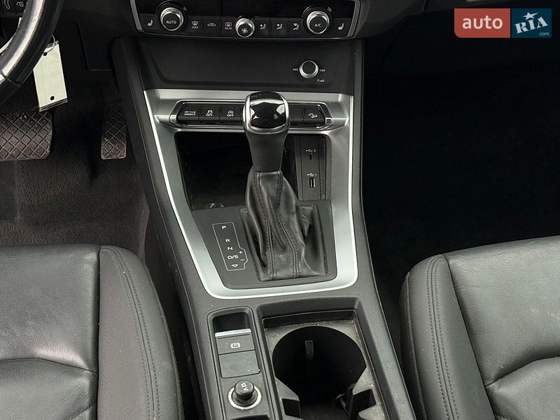 Внедорожник / Кроссовер Audi Q3 2020 в Стрые