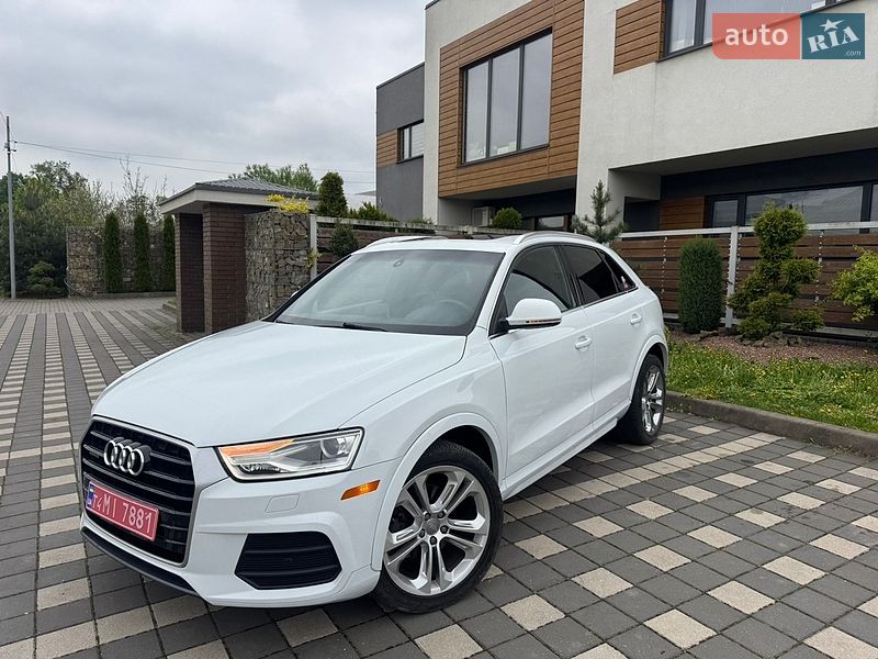 Внедорожник / Кроссовер Audi Q3 2017 в Стрые