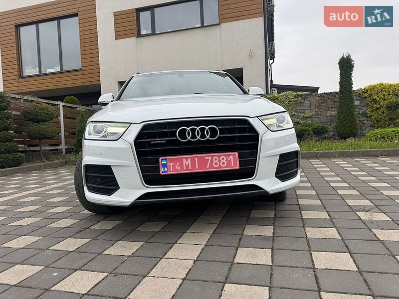 Внедорожник / Кроссовер Audi Q3 2017 в Стрые