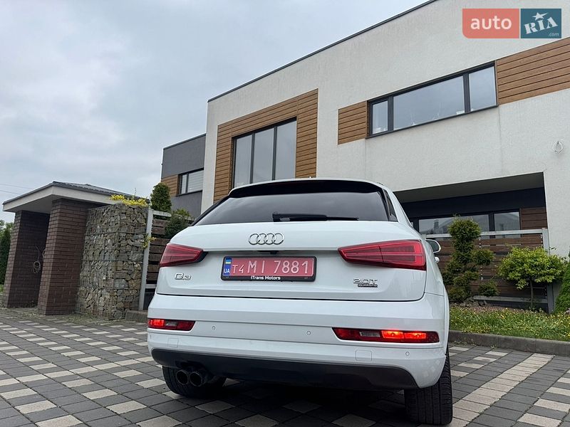 Внедорожник / Кроссовер Audi Q3 2017 в Стрые