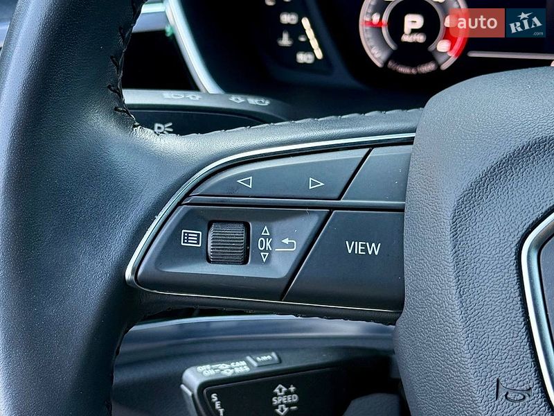 Позашляховик / Кросовер Audi Q3 2020 в Києві