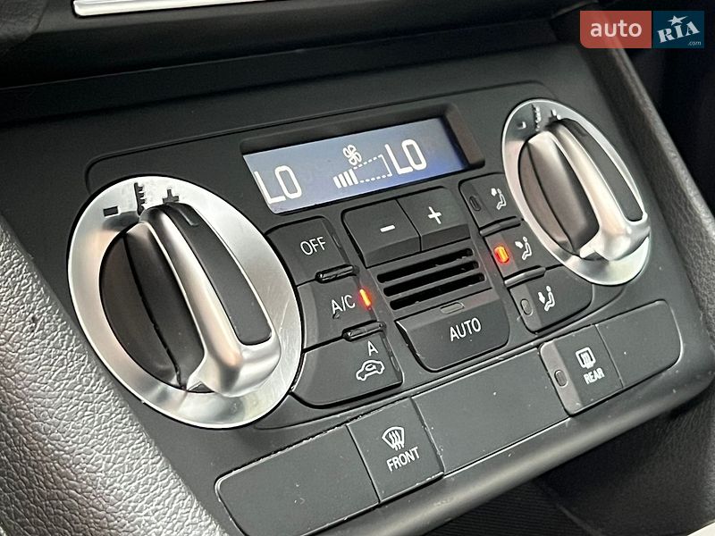 Внедорожник / Кроссовер Audi Q3 2014 в Ивано-Франковске