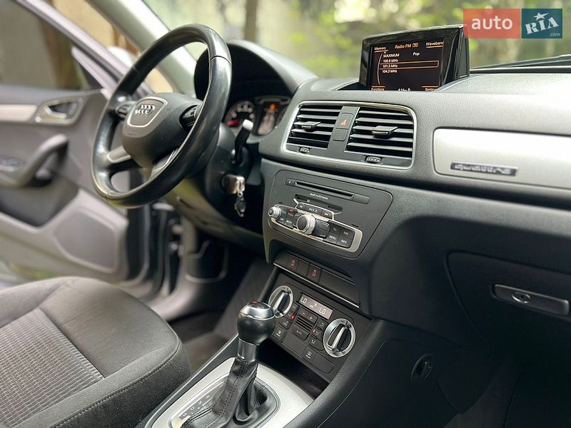 Внедорожник / Кроссовер Audi Q3 2014 в Ивано-Франковске