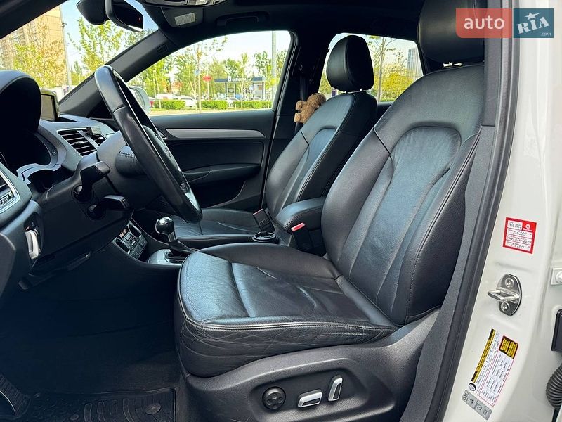 Внедорожник / Кроссовер Audi Q3 2017 в Киеве